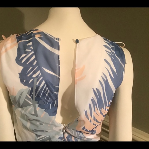 Beautiful spring dress-Reiss London, Size 0 - Picture 4 of 8